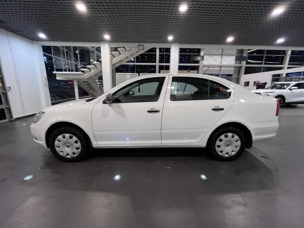 Skoda Octavia II (A5) Рестайлинг с пробегом 2013 года, цена 735 000 рублей, 235334 км, лифтбек, Автокод Объявления