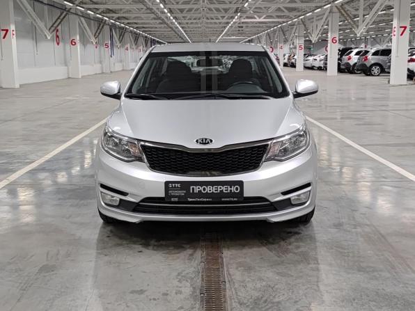 Kia Rio III Рестайлинг с пробегом 2016 года, цена 990 000 рублей, 92789 км, седан, Автокод Объявления