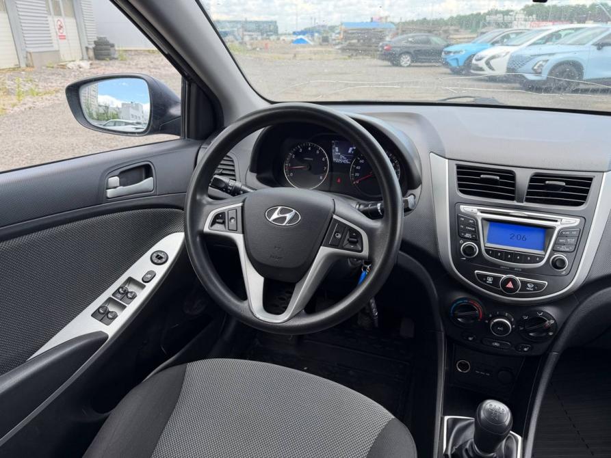 Hyundai Solaris I Санкт-Петербург  - изображение 6