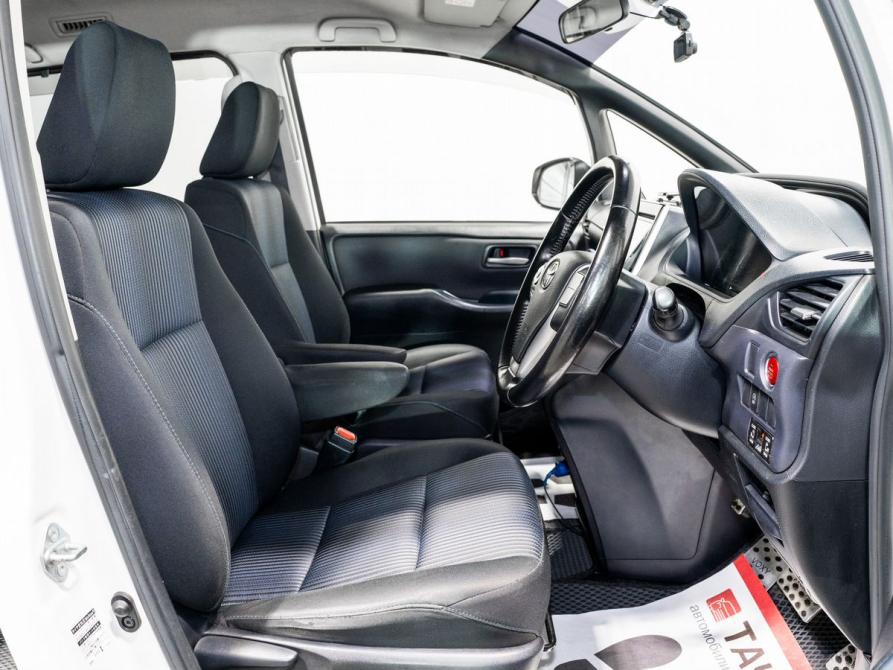 Toyota Voxy III (R80) Чита  - изображение 6