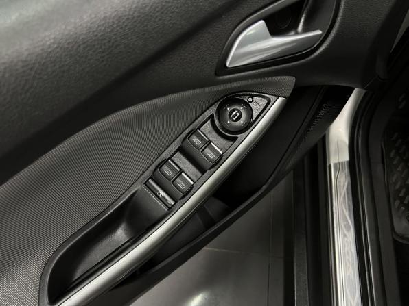 Ford Focus III с пробегом 2011 года, цена 755 000 рублей, 158561 км, хэтчбек, Автокод Объявления