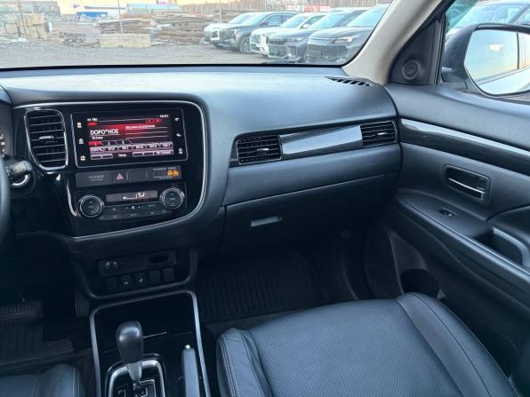 Mitsubishi Outlander III Рестайлинг 2 с пробегом 2017 года, цена 1 465 000 рублей, 201000 км, внедорожник, Автокод Объявления