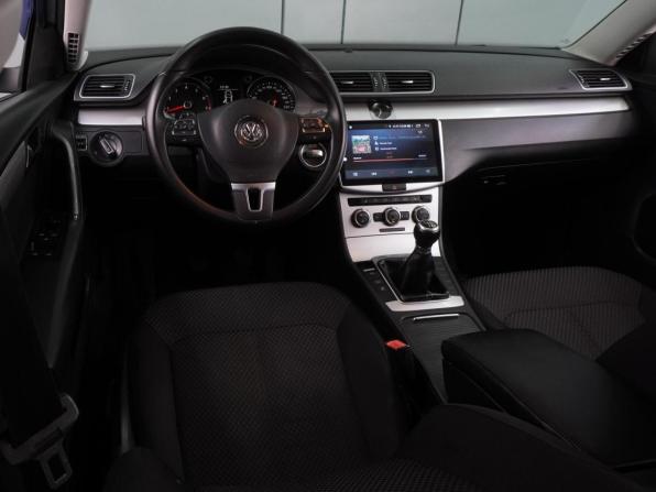 Volkswagen Passat B7 с пробегом 2012 года, цена 1 113 000 рублей, 141973 км, седан, Автокод Объявления