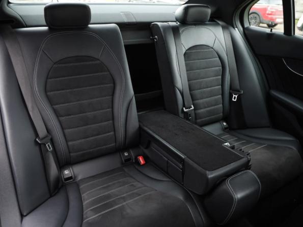 Mercedes-Benz C-Класс IV (W205) Рестайлинг с пробегом 2018 года, цена 2 349 000 рублей, 167826 км, седан, Автокод Объявления