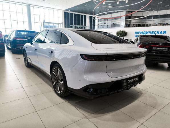 Voyah Passion I с пробегом 2023 года, цена 4 250 000 рублей, 11204 км, седан, Автокод Объявления