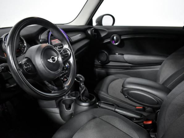 Mini Hatch III (F55/F56) с пробегом 2014 года, цена 1 498 600 рублей, 107000 км, хэтчбек, Автокод Объявления