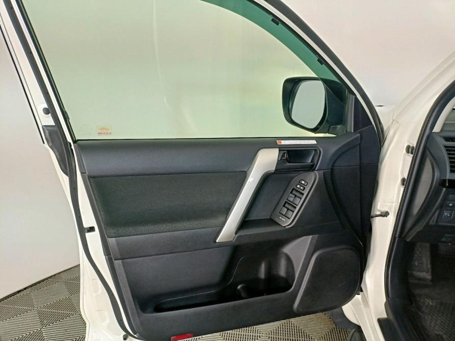 Toyota Land Cruiser Prado 150 Series Рестайлинг 3 Архангельск  - изображение 11