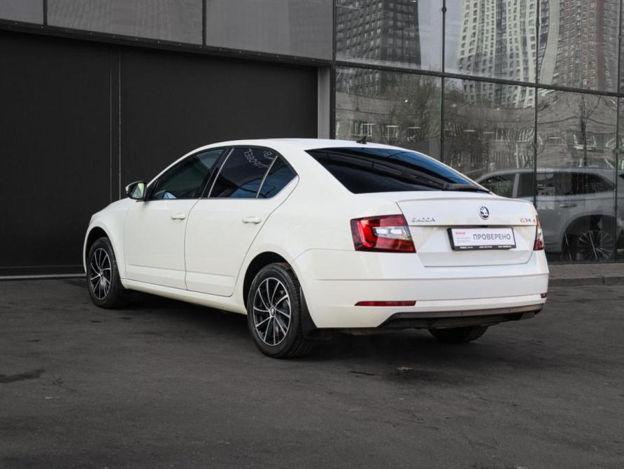 Skoda Octavia III (A7) Рестайлинг Москва  - изображение 6