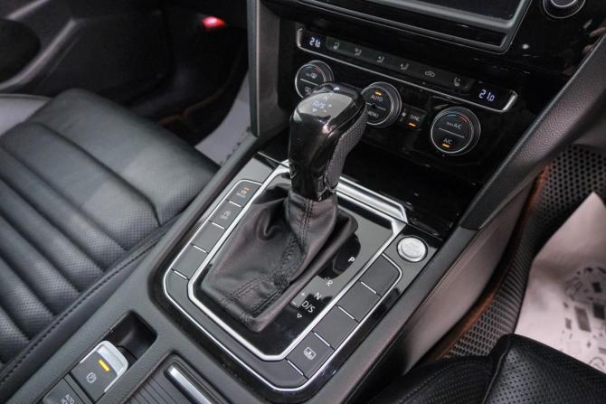 Volkswagen Passat B8 с пробегом 2016 года, цена 1 649 000 рублей, 120000 км, седан, Автокод Объявления
