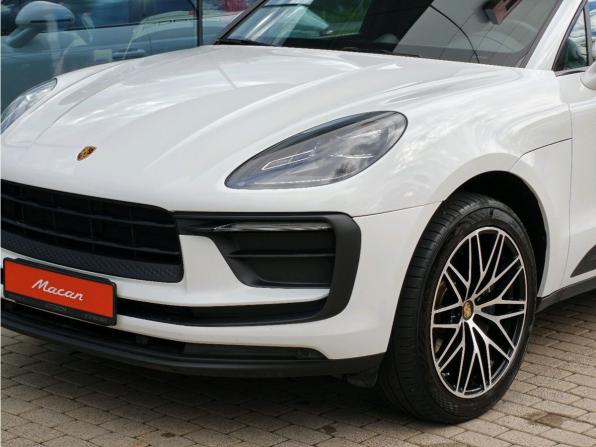 Porsche Macan I Рестайлинг 2 с пробегом 2022 года, цена 6 400 000 рублей, 67796 км, внедорожник, Автокод Объявления