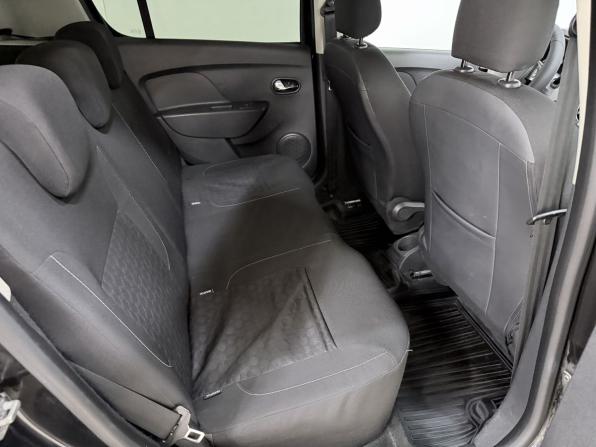 Renault Sandero II с пробегом 2015 года, цена 690 000 рублей, 227696 км, хэтчбек, Автокод Объявления