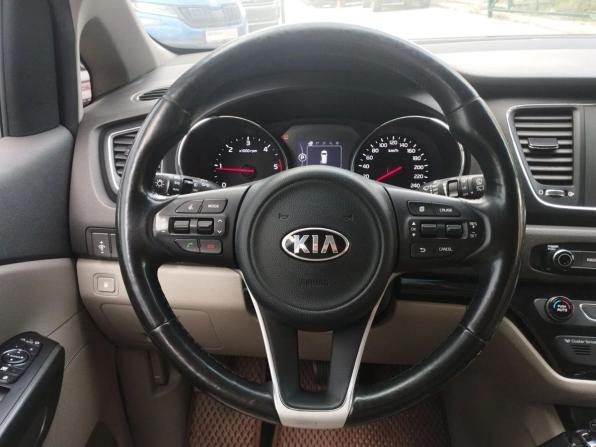 Kia Carnival III с пробегом 2017 года, цена 2 399 000 рублей, 167537 км, минивэн, Автокод Объявления