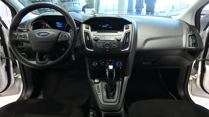 Ford Focus III Рестайлинг с пробегом 2016 года, цена 879 000 рублей, 187590 км, седан, Автокод Объявления