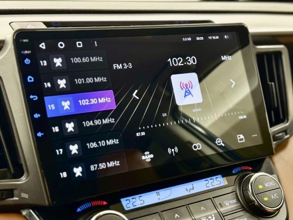 Toyota RAV4 IV (XA40) Рестайлинг с пробегом 2018 года, цена 2 890 000 рублей, 138000 км, внедорожник, Автокод Объявления