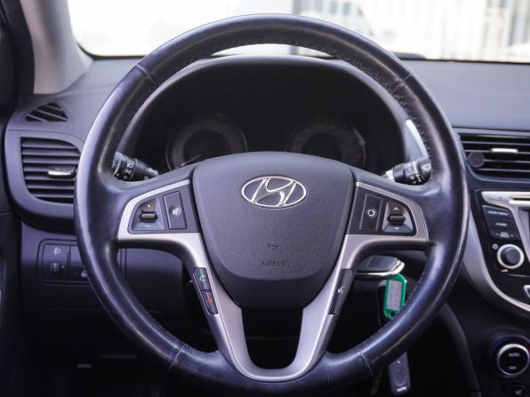 Hyundai Solaris I Рестайлинг с пробегом 2016 года, цена 1 168 000 рублей, 71664 км, седан, Автокод Объявления