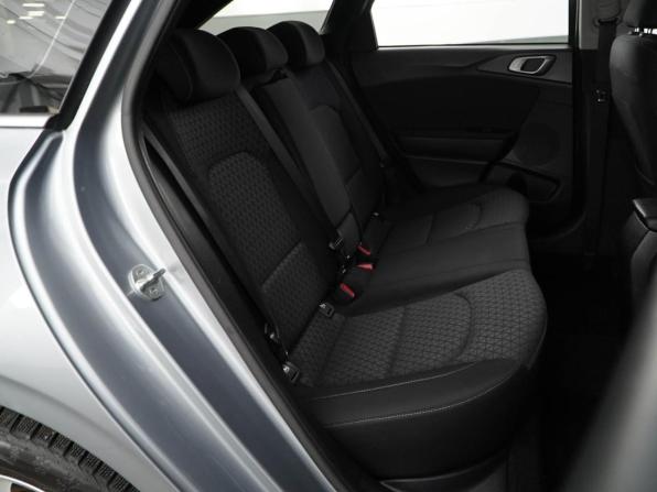 Kia Ceed III с пробегом 2021 года, цена 2 099 055 рублей, 66166 км, универсал, Автокод Объявления