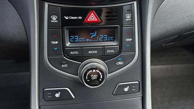 Hyundai Elantra V (MD) Рестайлинг с пробегом 2015 года, цена 1 340 000 рублей, 173292 км, седан, Автокод Объявления