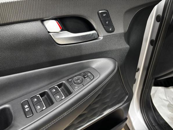 Hyundai Santa Fe IV с пробегом 2019 года, цена 3 150 000 рублей, 118804 км, внедорожник, Автокод Объявления