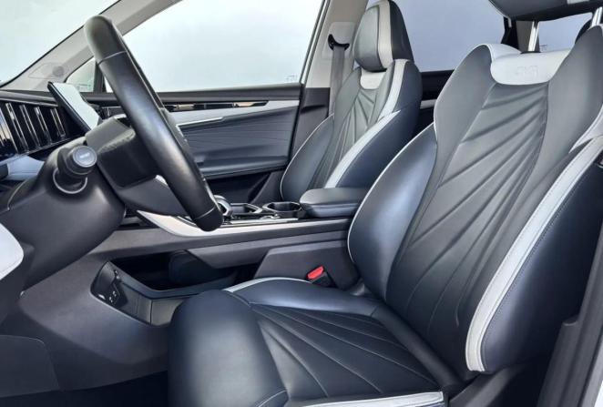Geely Atlas II с пробегом 2023 года, цена 2 195 000 рублей, 117476 км, внедорожник, Автокод Объявления