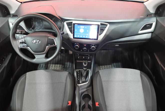 Hyundai Solaris II Рестайлинг с пробегом 2021 года, цена 1 595 000 рублей, 75315 км, седан, Автокод Объявления