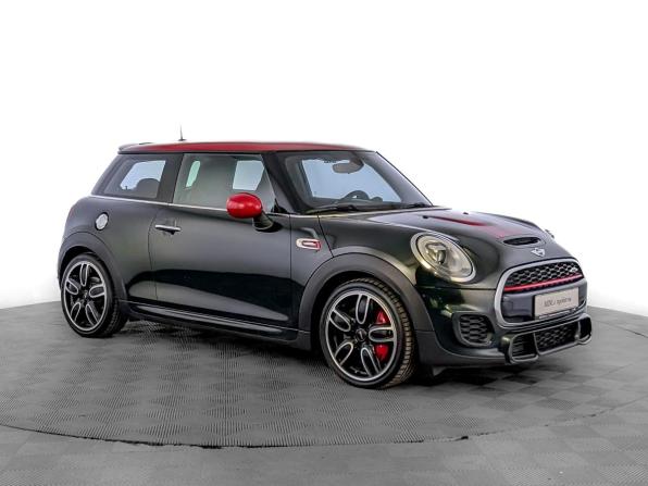 Mini Hatch III (F55/F56) с пробегом 2017 года, цена 2 020 000 рублей, 174963 км, хэтчбек, Автокод Объявления