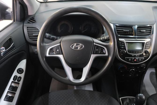 Hyundai Solaris I с пробегом 2012 года, цена 659 000 рублей, 183000 км, хэтчбек, Автокод Объявления