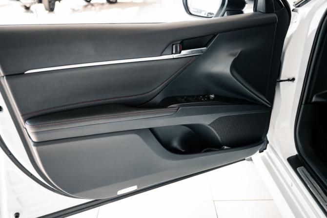 Toyota Camry VIII (XV70) Рестайлинг с пробегом 2021 года, цена 3 250 000 рублей, 61922 км, седан, Автокод Объявления