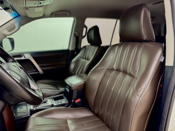 Toyota Land Cruiser Prado 150 Series Рестайлинг 1 с пробегом 2014 года, цена 3 490 000 рублей, 169489 км, внедорожник, Автокод Объявления