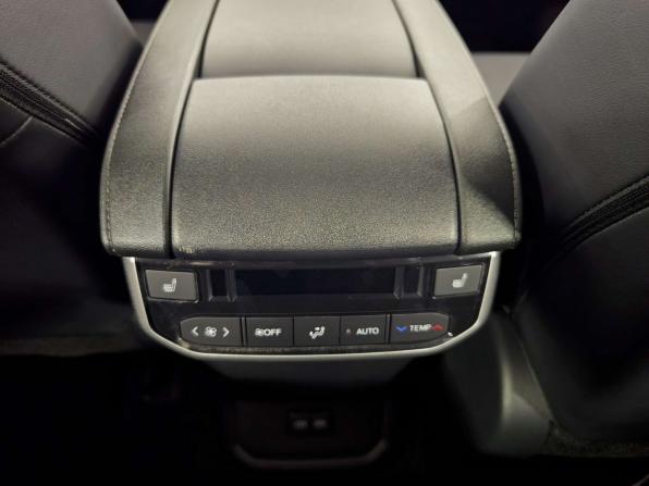 Toyota Highlander IV (XU70) с пробегом 2026 года, цена 5 890 000 рублей, 35 км, внедорожник, Автокод Объявления