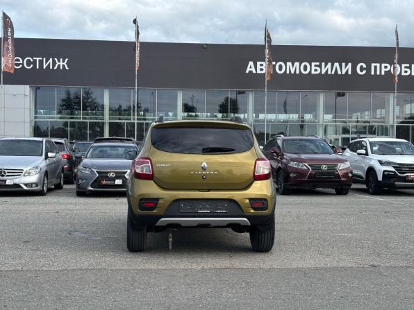 Renault Sandero II с пробегом 2017 года, цена 959 000 рублей, 96136 км, хэтчбек, Автокод Объявления