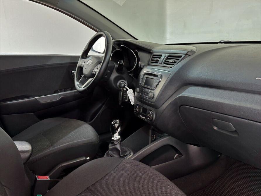 Kia Rio III Москва  - изображение 11
