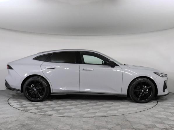 Changan UNI-V I с пробегом 2024 года, цена 2 477 000 рублей, 22850 км, лифтбек, Автокод Объявления