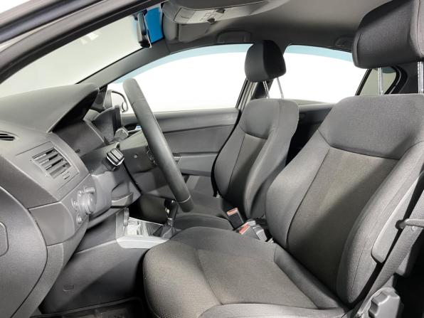 Opel Astra H Рестайлинг с пробегом 2013 года, цена 434 000 рублей, 173975 км, седан, Автокод Объявления