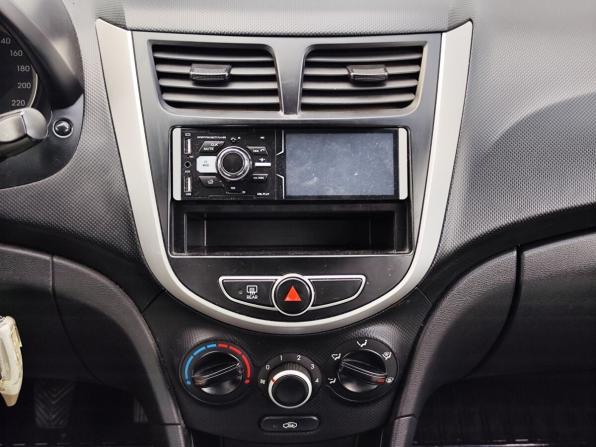 Hyundai Solaris I с пробегом 2011 года, цена 680 000 рублей, 178938 км, хэтчбек, Автокод Объявления