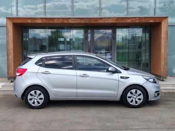 Kia Rio III Рестайлинг с пробегом 2015 года, цена 1 160 000 рублей, 52922 км, хэтчбек, Автокод Объявления