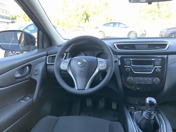 Nissan Qashqai II с пробегом 2017 года, цена 1 860 000 рублей, 110878 км, внедорожник, Автокод Объявления