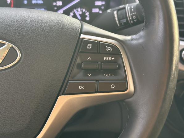 Hyundai Solaris II с пробегом 2018 года, цена 1 495 000 рублей, 71167 км, седан, Автокод Объявления