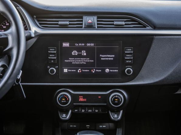 Kia Rio IV Рестайлинг с пробегом 2022 года, цена 1 733 000 рублей, 58041 км, седан, Автокод Объявления