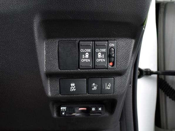 Honda Freed II Рестайлинг с пробегом 2020 года, цена 1 699 995 рублей, 82305 км, компактвэн, Автокод Объявления