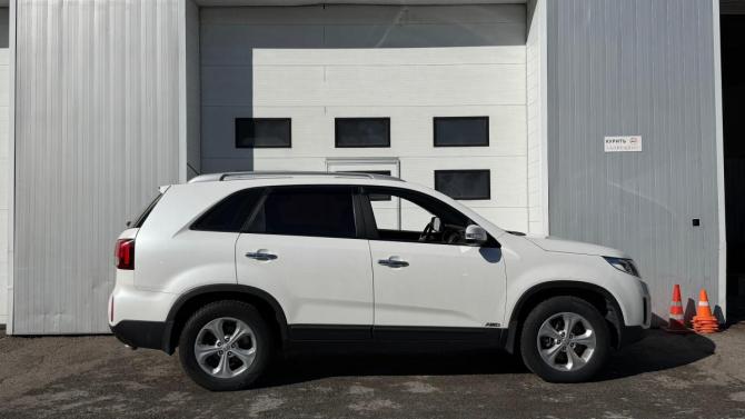 Kia Sorento II Рестайлинг с пробегом 2016 года, цена 1 981 900 рублей, 120216 км, внедорожник, Автокод Объявления