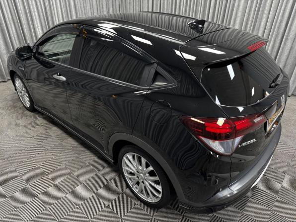 Honda Vezel I с пробегом 2014 года, цена 1 510 000 рублей, 120309 км, внедорожник, Автокод Объявления