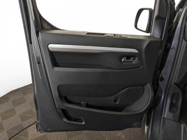 Opel Zafira Life I с пробегом 2021 года, цена 3 800 000 рублей, 42835 км, минивэн, Автокод Объявления