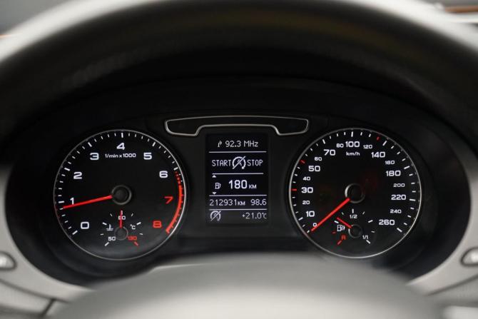 Audi Q3 I (8U) с пробегом 2013 года, цена 1 478 000 рублей, 212883 км, внедорожник, Автокод Объявления