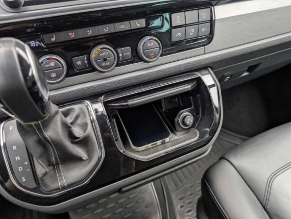 Volkswagen Multivan T6 Рестайлинг с пробегом 2019 года, цена 4 875 000 рублей, 156768 км, минивэн, Автокод Объявления