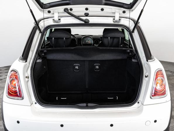 Mini Hatch II (R56) Рестайлинг с пробегом 2011 года, цена 849 000 рублей, 210254 км, хэтчбек, Автокод Объявления