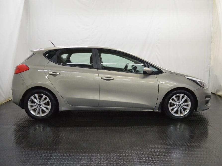 Kia Ceed II Рестайлинг Санкт-Петербург  - изображение 4