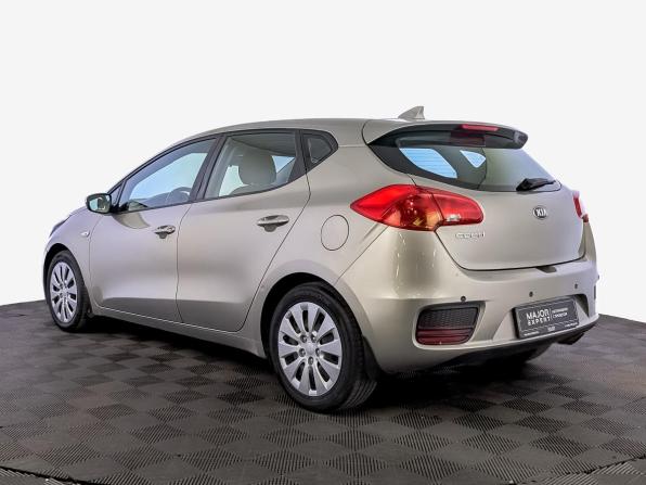 Kia Ceed II Рестайлинг с пробегом 2017 года, цена 1 300 000 рублей, 100294 км, хэтчбек, Автокод Объявления