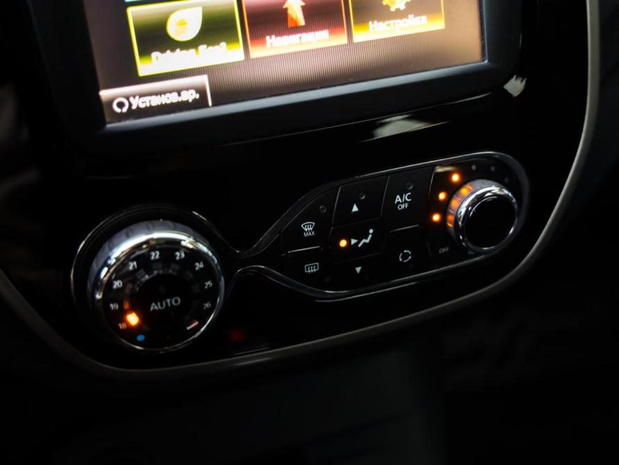 Renault Kaptur I Санкт-Петербург  - изображение 17