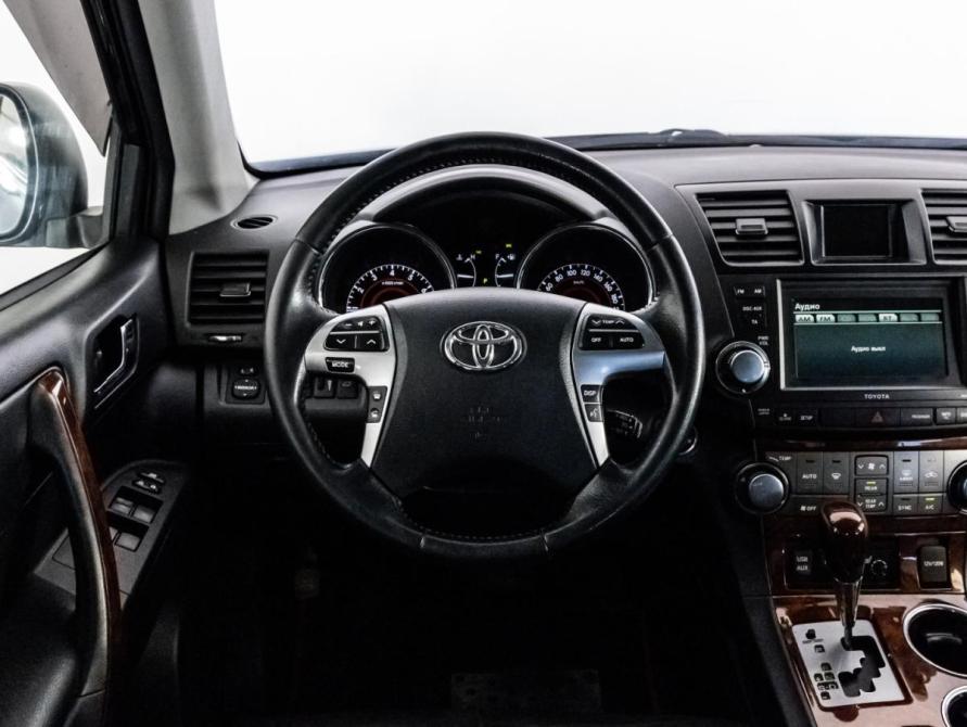 Toyota Highlander II (XU40) Рестайлинг Санкт-Петербург  - изображение 12