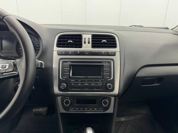 Volkswagen Polo V Рестайлинг с пробегом 2017 года, цена 1 266 000 рублей, 85794 км, седан, Автокод Объявления